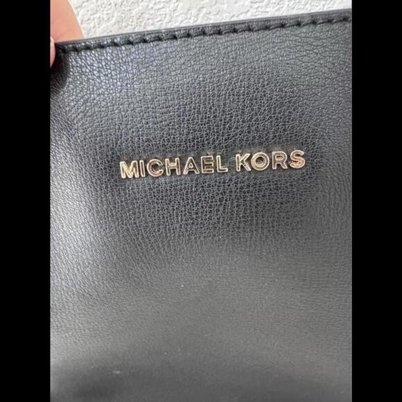 MICHAEL KORS Rivington Stud Black Tote Bag - Picture 3 of 6